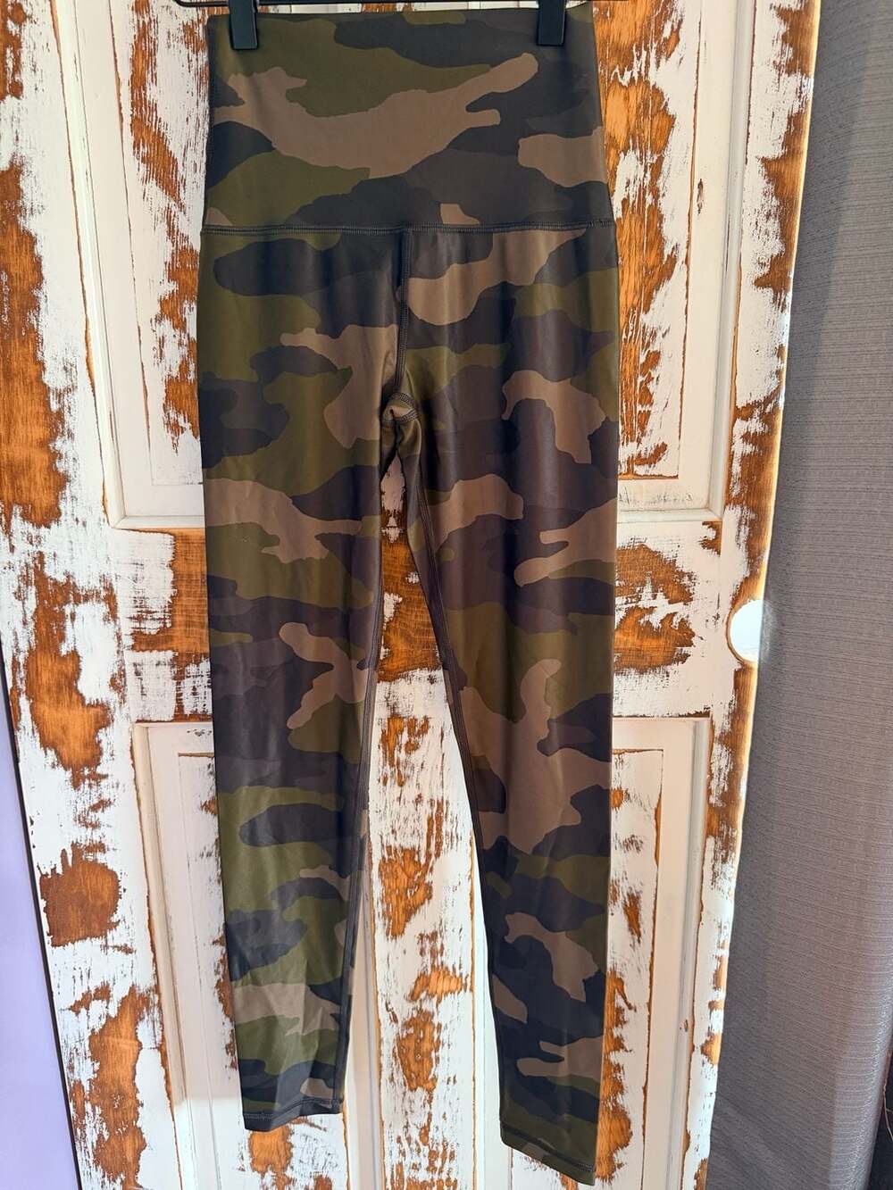 Offline by Aerie Hi-Rise 7/8 Legging in Camo Print Activewear Athleisure